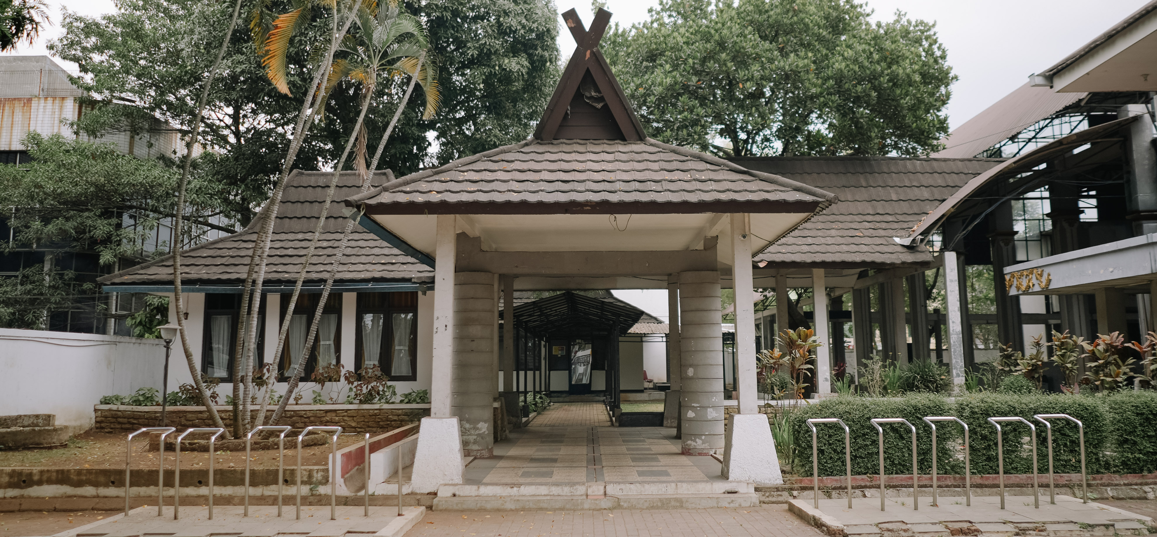 Padepokan Seni Mayang Sunda